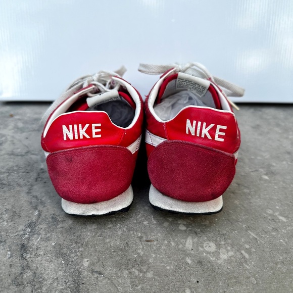 Red Nike Waffle Racers - Picture 3 of 5